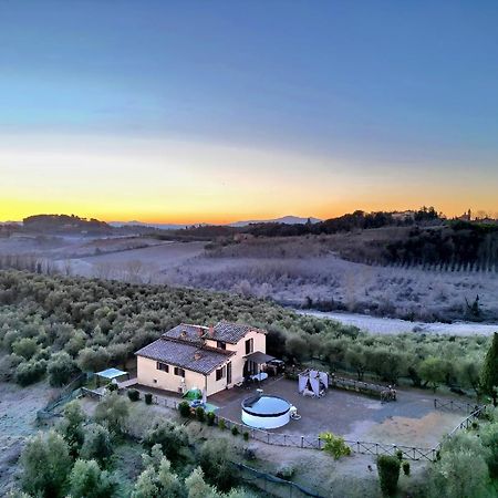 Villa Degli Olivi Nature 锡耶纳 外观 照片